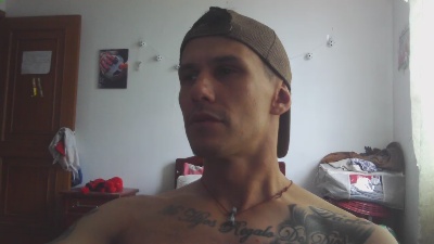 danny7710 live cam on Cam4