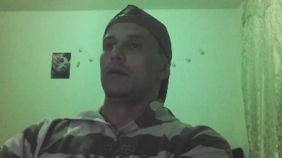 danny7710 live cam on Cam4
