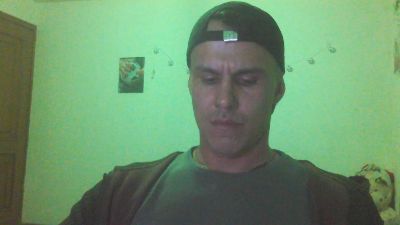 danny7710 live cam on Cam4