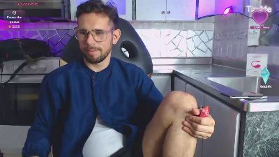 dany_ray1 live cam on Cam4