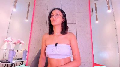 daphne_courtis live cam on Cam4