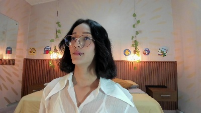 daphne_courtis live cam on Cam4