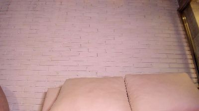 daphne_courtis live cam on Cam4