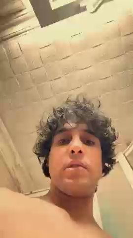 dariohere live cam on Cam4