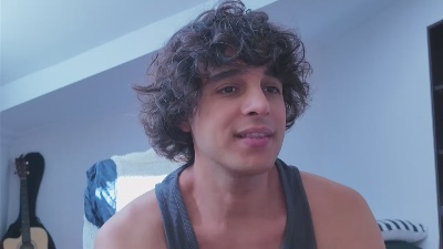 dariohere live cam on Cam4
