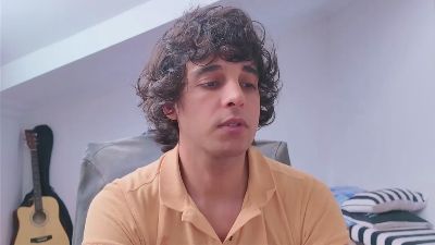 dariohere live cam on Cam4