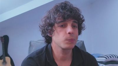 dariohere live cam on Cam4