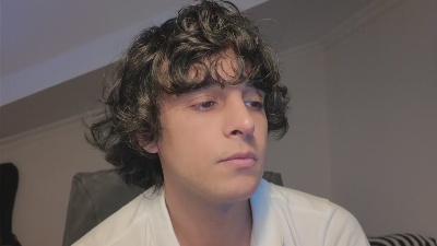 dariohere live cam on Cam4