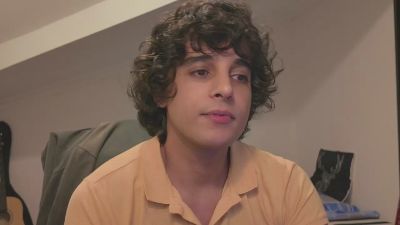 dariohere live cam on Cam4