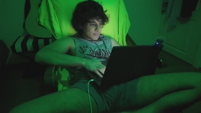 dariohere live cam on Cam4