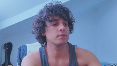 dariohere live cam on Cam4