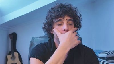 dariohere live cam on Cam4