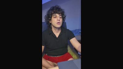 dariohere live cam on Cam4