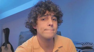 dariohere live cam on Cam4