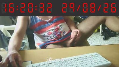 dark_knigh75 live cam on Cam4