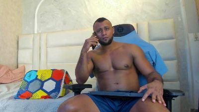 dark_lennox live cam on Cam4