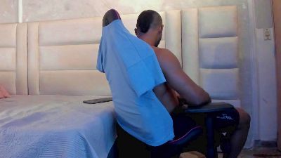 dark_lennox live cam on Cam4