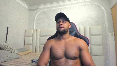 dark_lennox live cam on Cam4
