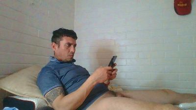 darkbrsujo3a666 live cam on Cam4
