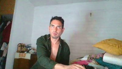 darkbrsujo3a666 live cam on Cam4