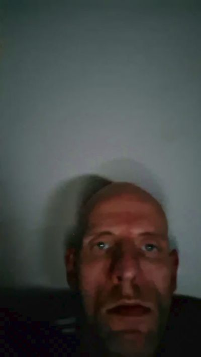 darkcore81 live cam on Cam4