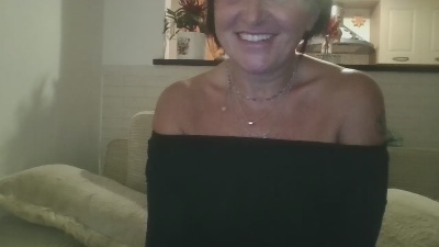 darkmoon_00 live cam on Cam4