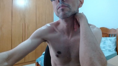 darkroom42 live cam on Cam4