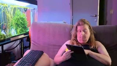 dauphine1979991 live cam on Cam4