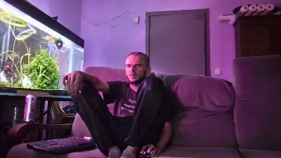 dauphine197999 live cam on Cam4