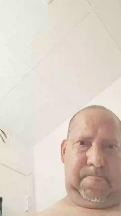 dav93001 live cam on Cam4