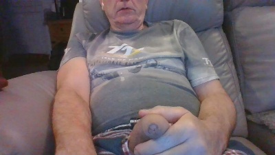 dave6919 live cam on Cam4