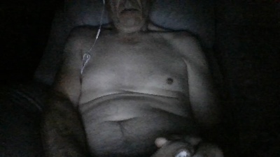 dave6919 live cam on Cam4
