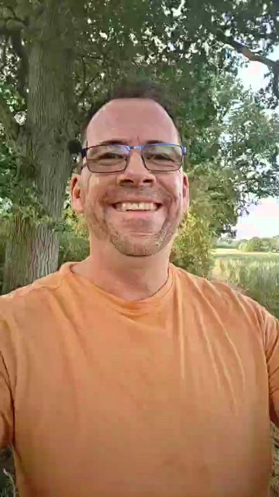 dave_naked live cam on Cam4