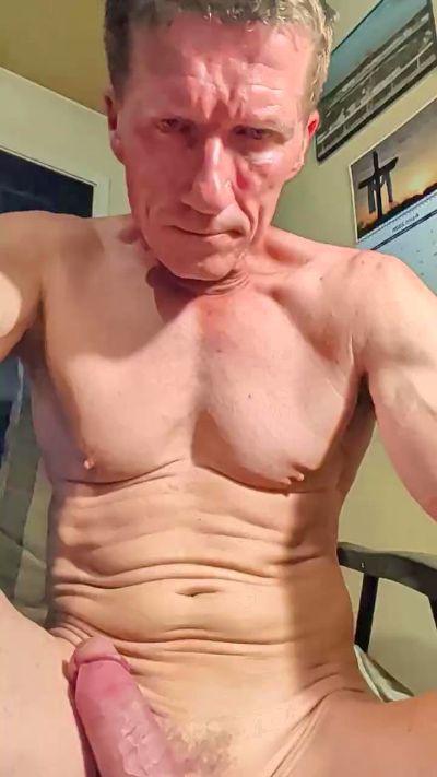 davedonny45 live cam on Cam4