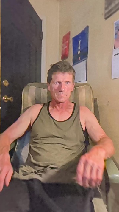 davedonny45 live cam on Cam4