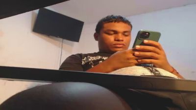 davi_cam777 live cam on Cam4