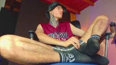 david_huge live cam on Cam4