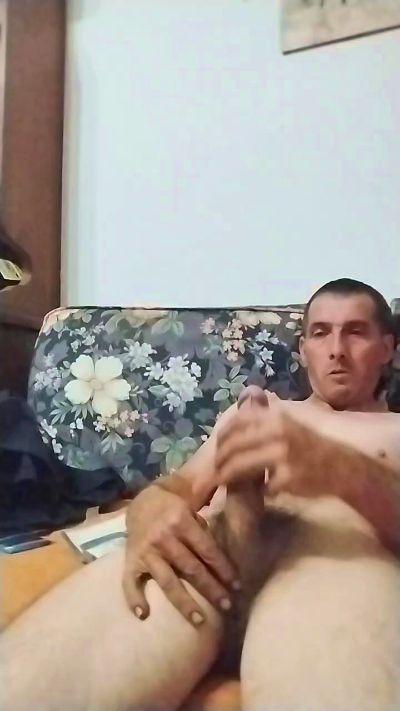 davidgarmin4 live cam on Cam4