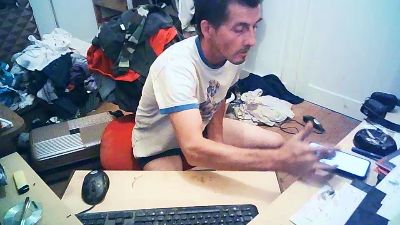davidgarmin4 live cam on Cam4