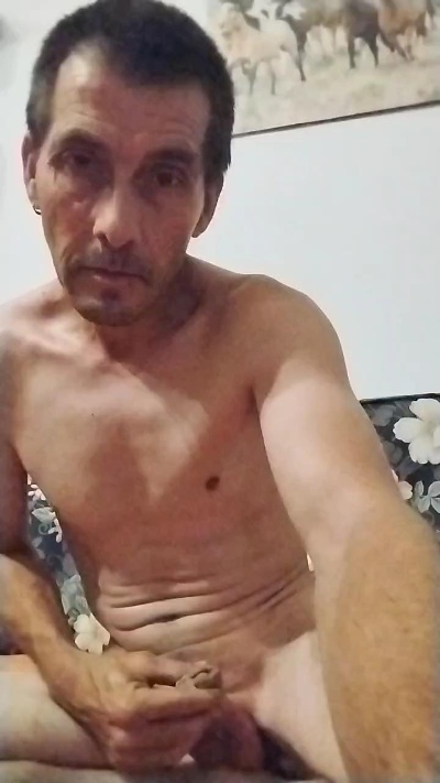 davidgarmin4 live cam on Cam4