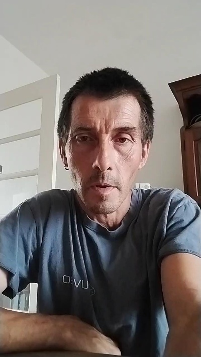 davidgarmin4 live cam on Cam4
