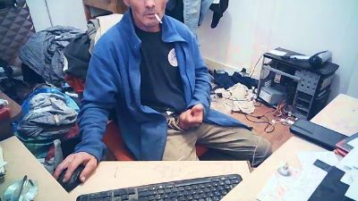 davidgarmin4 live cam on Cam4