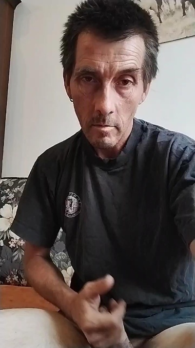 davidgarmin4 live cam on Cam4