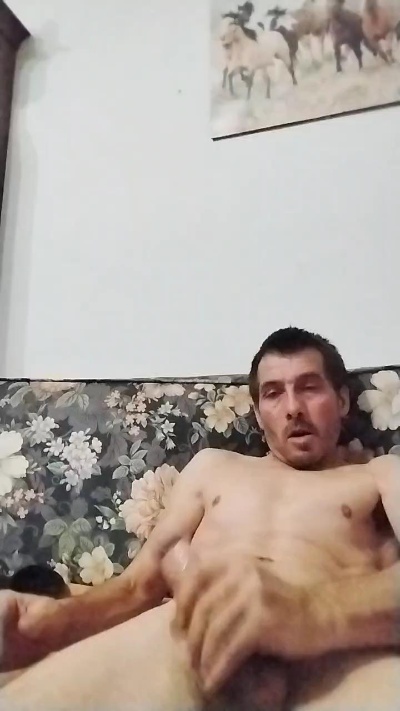 davidgarmin4 live cam on Cam4