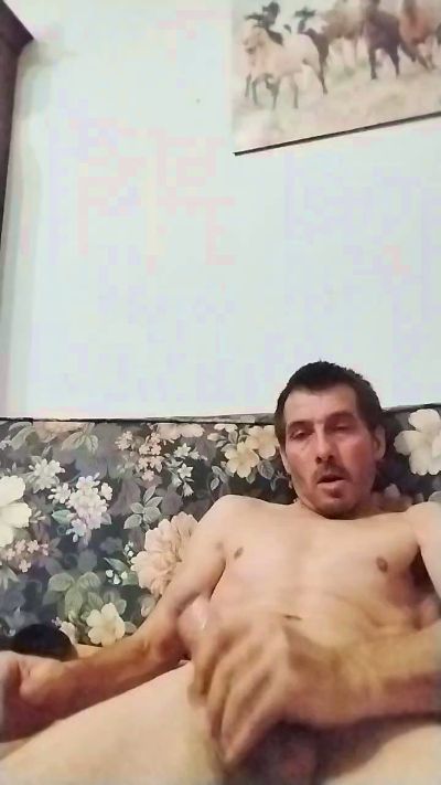 davidgarmin4 live cam on Cam4