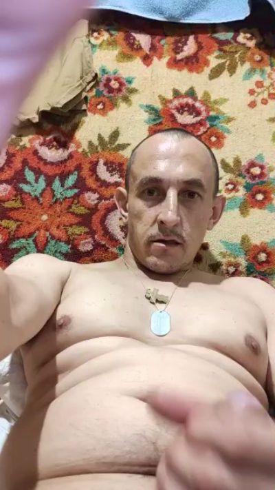 davidovdima35 live cam on Cam4