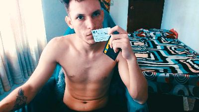 davidsalazar33 live cam on Cam4