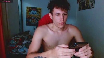 davidsalazar33 live cam on Cam4