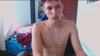 davidsalazar33 live cam on Cam4