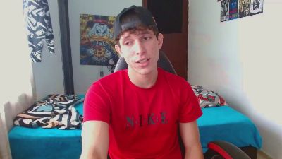 davidsalazar33 live cam on Cam4